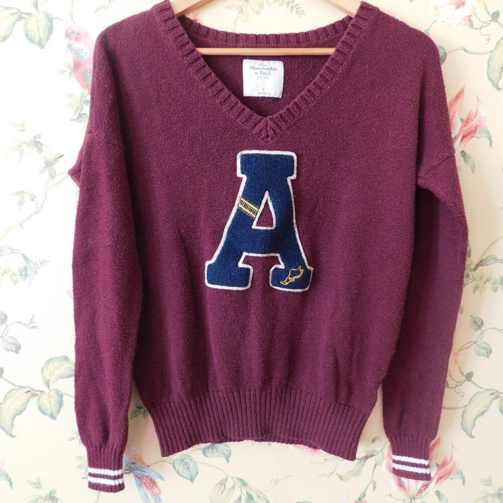 🌳🍃  *Price firm* 🦌  Abercrombie & Fitch Vintage Letter A Varsity Sweater